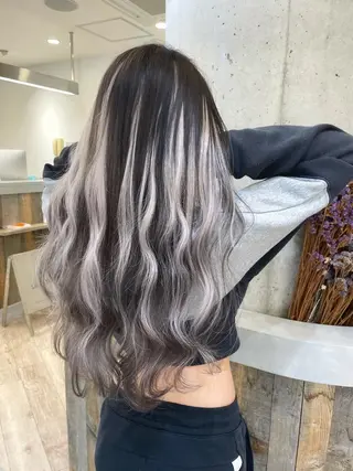 ロング Loob.TOKYO MIYA🌈のヘアスタイル