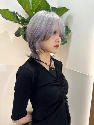 ショート カラー 🦋レイヤーカット ミドリカワ🦋のヘアスタイル