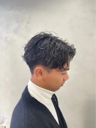 メンズ ブリーチなしWカラー 🌷宮部楓奈のヘアスタイル