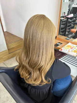 ロング 本村 あやかのヘアスタイル