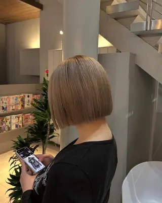 ミディアム 西岡 桂治のヘアスタイル