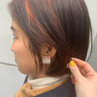 ショート カラー ヘアアレンジ サナ🌱 切りっぱなしボブのヘアスタイル