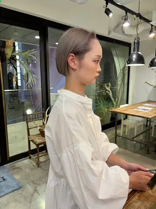 ショート カラー 千葉 郁也のヘアスタイル