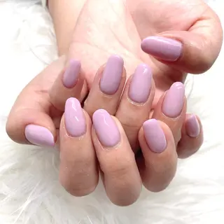 ミディアム ネイル Y. Sのネイルデザイン