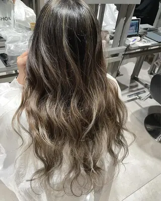 ロング カラー レイヤー×髪質改善 ×透明感/杉田 圭のヘアスタイル