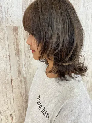 ミディアム カラー Oopsレイヤー 加藤澄都のヘアスタイル