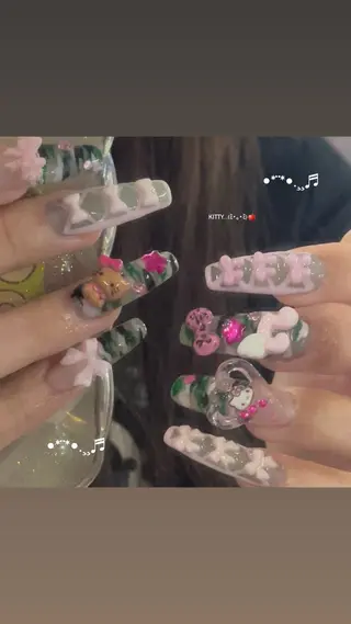 ネイル SEIRA⋆✦ Paletteのネイルデザイン