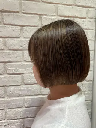 カラー すやま もえのヘアスタイル