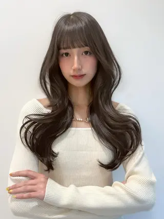 カラー 透明感グレージュ🩶 韓国ヘア🇰🇷横浜のヘアスタイル