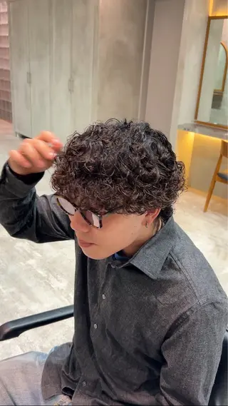 パーマ 八十川 佑斗のヘアスタイル