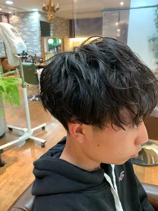 メンズ カット特化美容師 齋藤桐のヘアスタイル