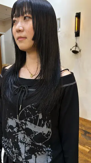 ロング momoka 表参道のヘアスタイル