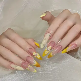 ネイル Blingg NailStudioのネイルデザイン