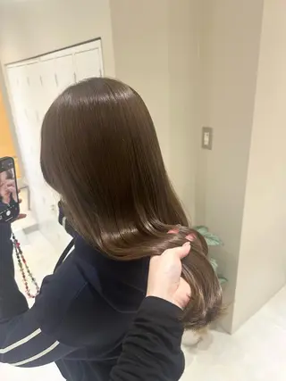 ロング 中村 友莉夏のヘアスタイル