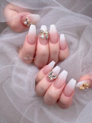 ネイル ISA_ BELLAのネイルデザイン
