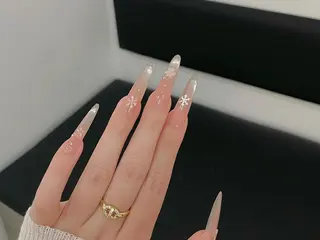 ネイル Luna ✨のネイルデザイン