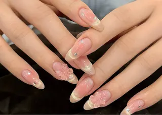 ネイル RAFFINE 高田馬場ネイルサロンのネイルデザイン