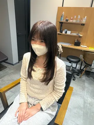 ロング カラー 小堀 いぶきのヘアスタイル