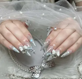 ネイル Luna Nail.Novaのネイルデザイン