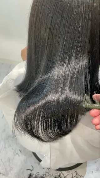 ミディアム カラー ヘアアレンジ 具志堅 良のヘアスタイル