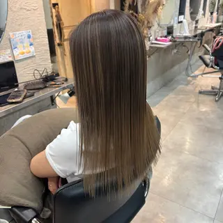 ロング カラー こうら かすみのヘアスタイル