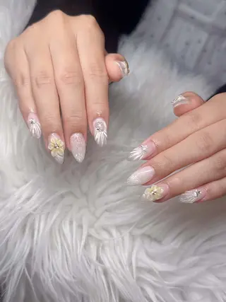 ネイル Lee Nailsのネイルデザイン