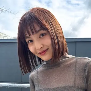 ミディアム カラー 似合わせカット× 顔周りカットるな🌛のヘアスタイル