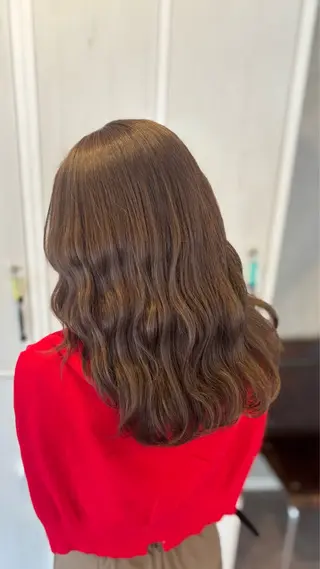 セミロング カラー ELLE&SALLY Tamoriのヘアスタイル