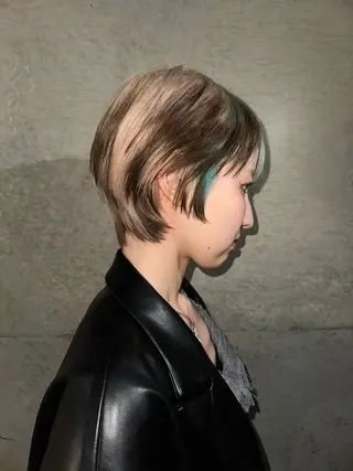 ショート カラー デザインカラー特化 中谷蓮のヘアスタイル
