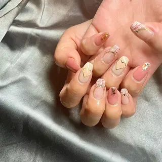セミロング カラー パーマ ヘアアレンジ メンズ キッズ ネイル マツエク・マツパ アイブロウ el. by Aoのネイルデザイン
