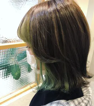 ミディアム カラー desirbeaux 佐藤愛のヘアスタイル