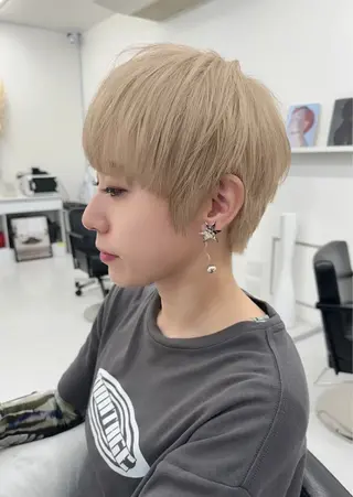 ショート 榎本 雪来のヘアスタイル