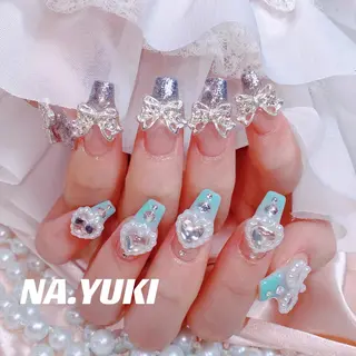 ネイル 🦋 Queenieのネイルデザイン