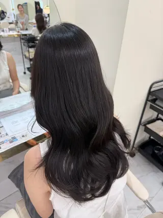 ロング コハナ🩰🤍／韓国 透明感color🍒のヘアスタイル