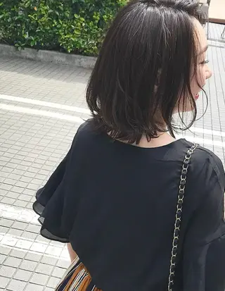 ミディアム カラー 大人女性ショート専門 tomodaのヘアスタイル