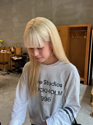 カラー wewe: momoeのヘアスタイル
