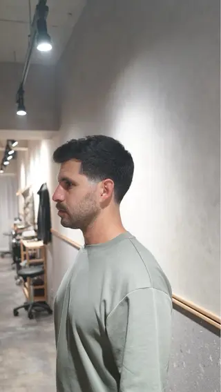 ショート メンズ 東 峻平のヘアスタイル