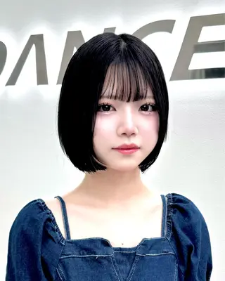 ショート カラー ヘアアレンジ 縮毛矯正🤍 ボブ/ HIKARIのヘアスタイル
