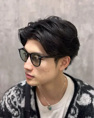 ミディアム パーマ メンズ 岩間 佳祐のヘアスタイル