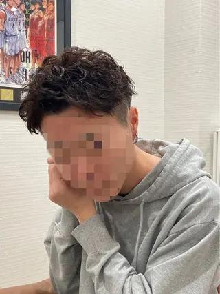 パーマ 西岡 莉緒のヘアスタイル