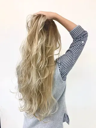 ロング 穐田 司樹のヘアスタイル
