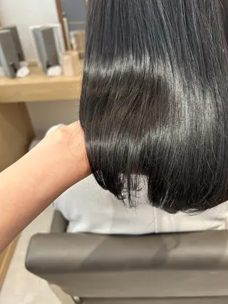 セミロング カラー 久木原 ゆりのヘアスタイル