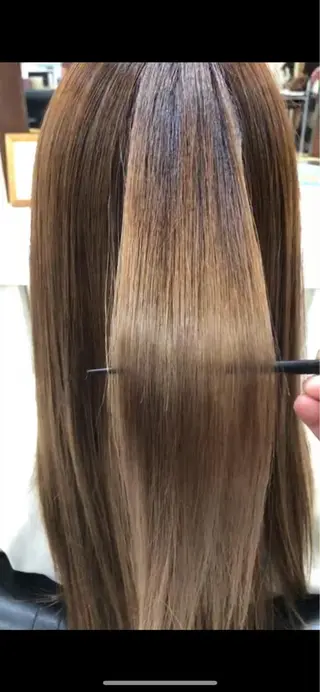 ロング 鷺谷 玲奈のヘアスタイル