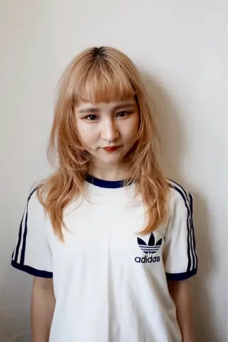 ロング 吉岡 茉穂のヘアスタイル