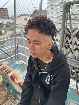 ショート カラー パーマ メンズ メンズ特化サロン ユウヘイのヘアスタイル