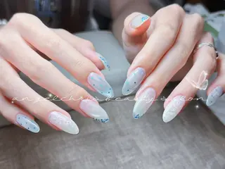 ネイル AngelChris ビューティーサロンのネイルデザイン