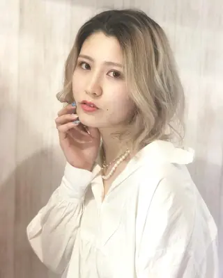 ミディアム 石沢 知康 丁寧カウンセリングのヘアスタイル