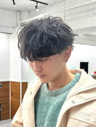 パーマ メンズ シャドウパーマ/ 波巻パーマYu-Kiのヘアスタイル