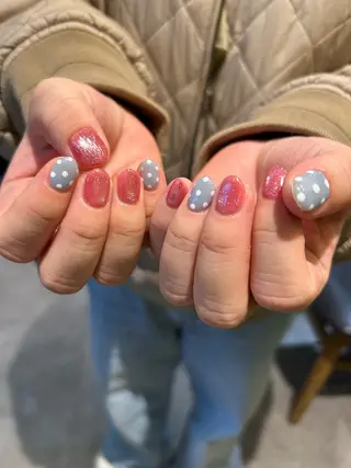 ネイル aoba🧁🎹 カラー/ネイルのヘアスタイル