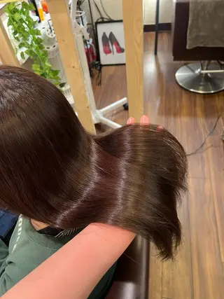 カラー 石野 しおりのヘアスタイル